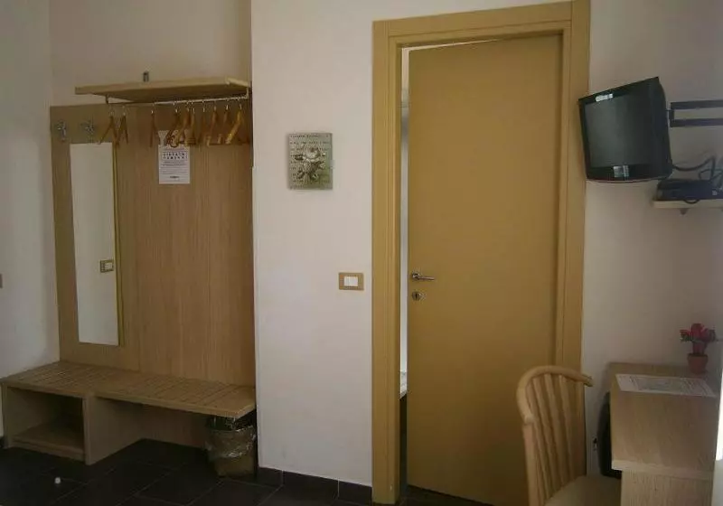 Fotos del hotel Arianna Hill House:  13