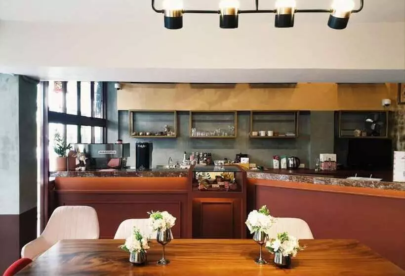 Fotos del hotel Golden House:  14