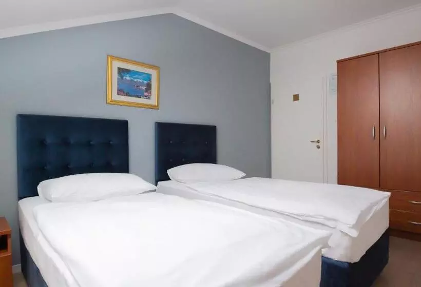 Fotos del hotel Vila Tina:  18