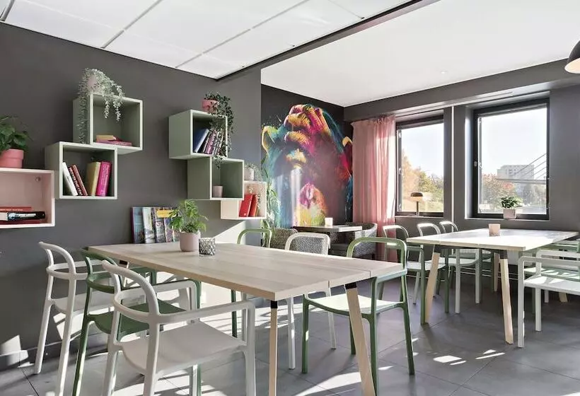 Fotos del hotel By Maude Solna:  5