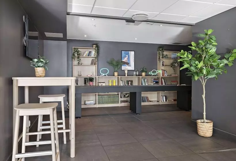 Fotos del hotel By Maude Solna:  2