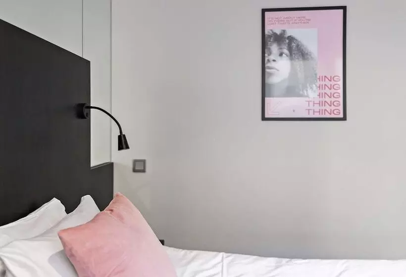 Fotos del hotel By Maude Solna:  18