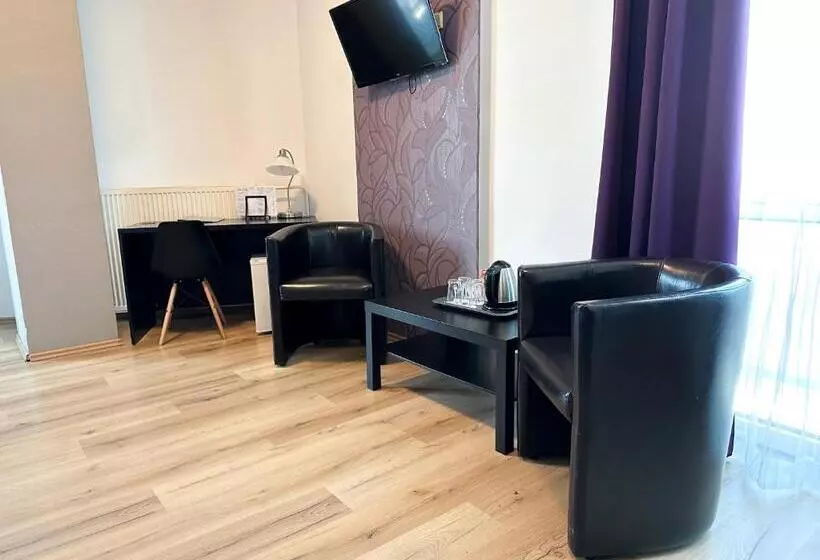 Fotos del hotel Modena:  2