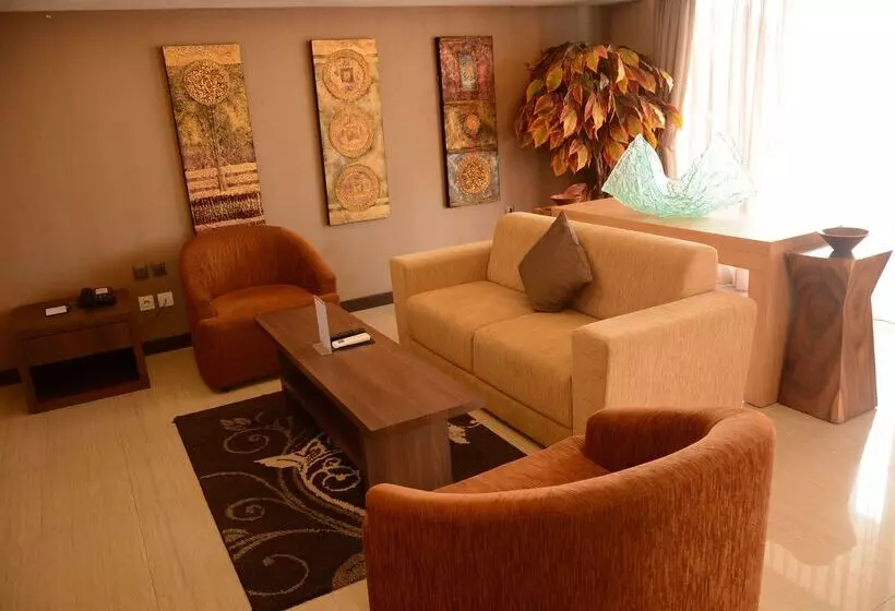 Fotos del hotel Ramada By Wyndham Bali Sunset Road Kuta:  4