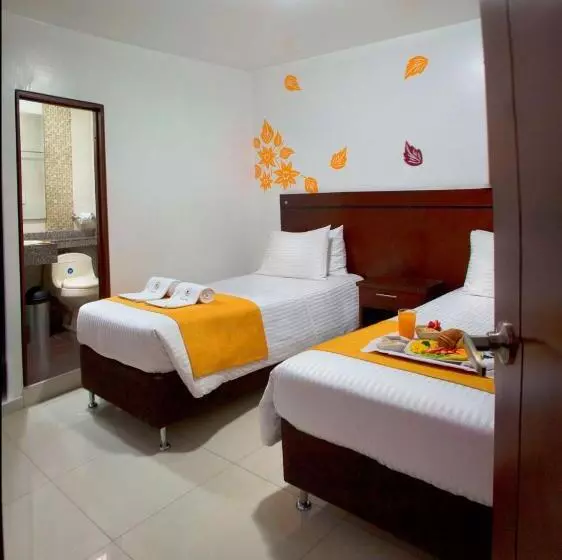 Fotos del hotel Dorado Gold Airport:  15