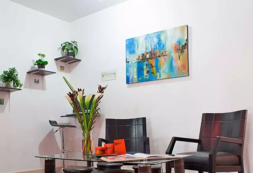 Fotos del hotel Dorado Gold Airport:  6