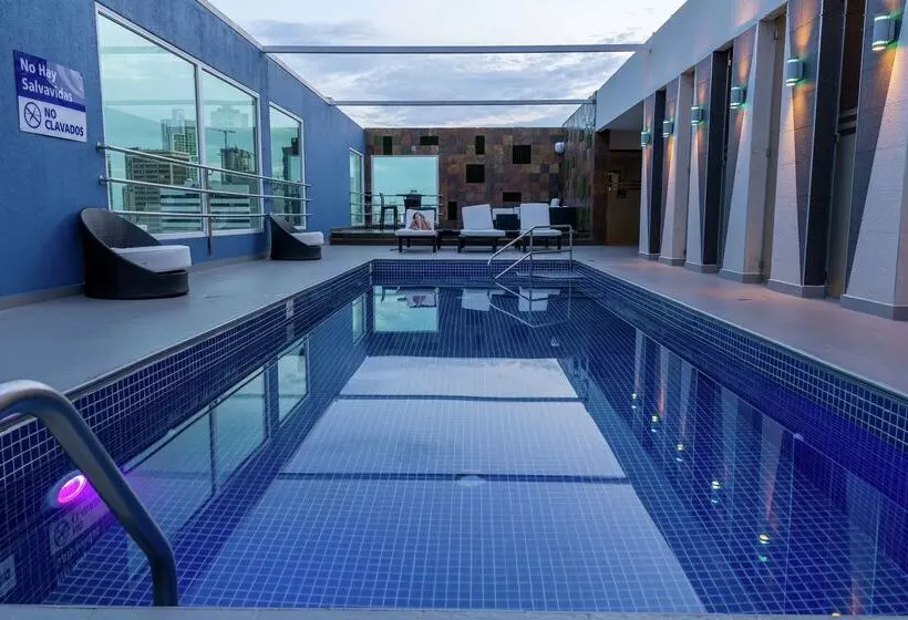 Fotos del hotel Hampton By Hilton Panama:  17