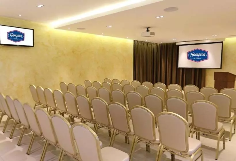 Fotos del hotel Hampton By Hilton Panama:  9