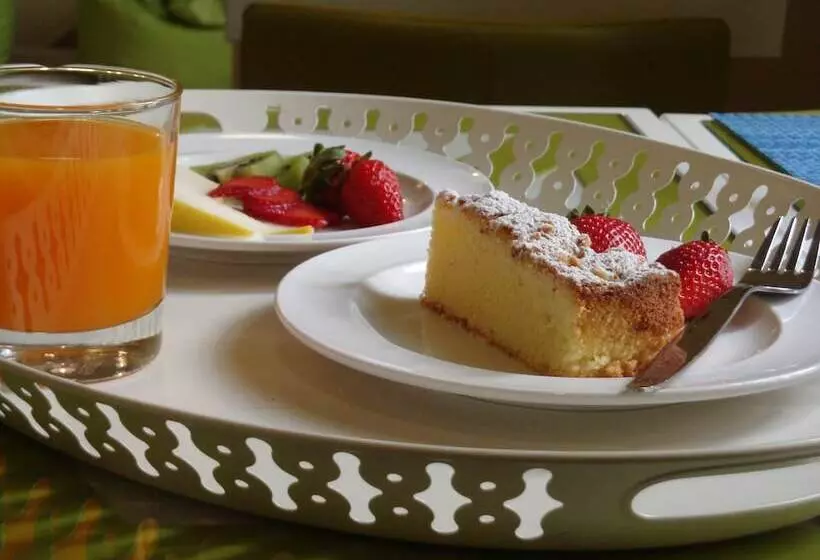 Fotos del hotel B&b Leopoldo And Apartements:  21