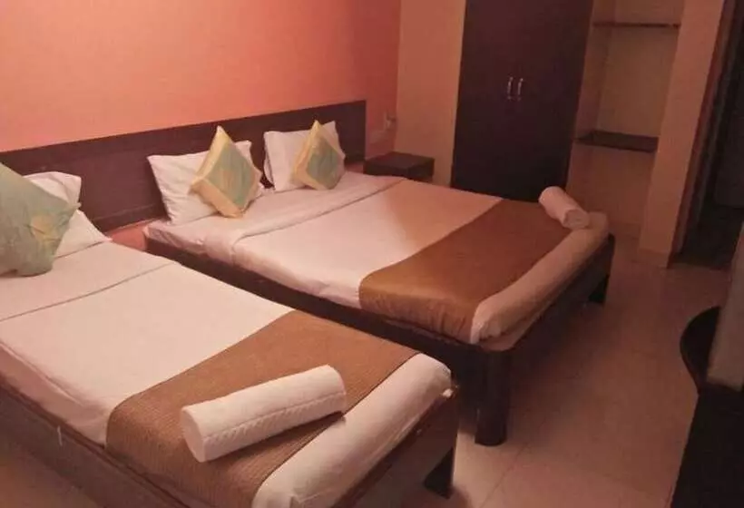 Fotos del hotel Celebrations Inn Pune:  12