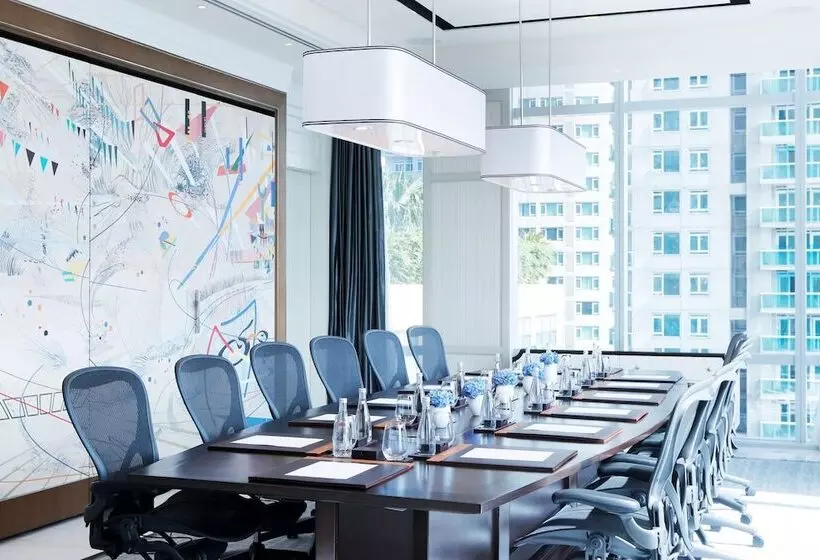Fotos del hotel Raffles Makati  Staycation Approved:  12