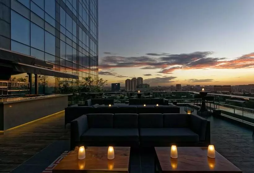 Fotos del hotel Raffles Makati  Staycation Approved:  7