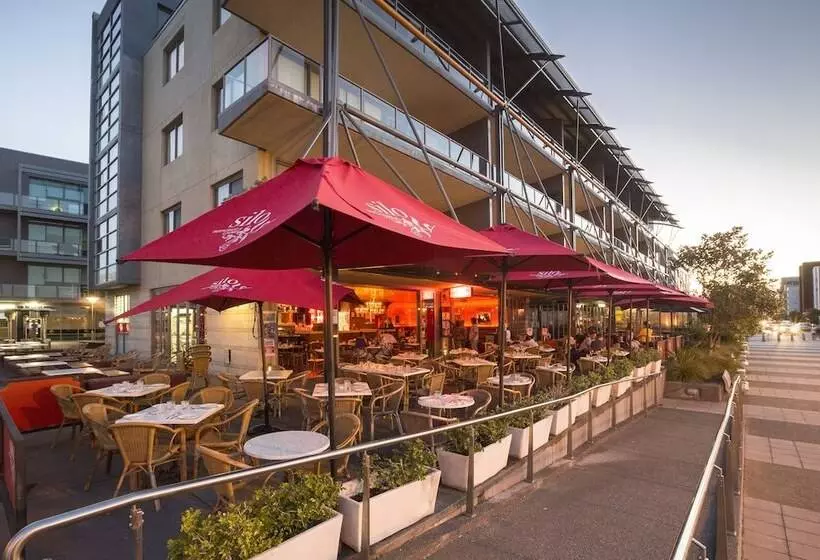 Fotos del hotel Honeysuckle Executive Apartments:  4