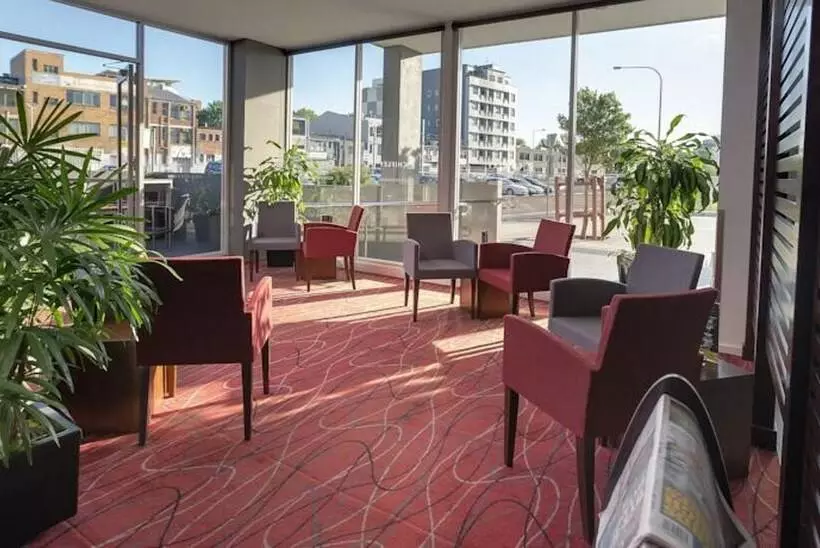 Fotos del hotel Honeysuckle Executive Apartments:  13