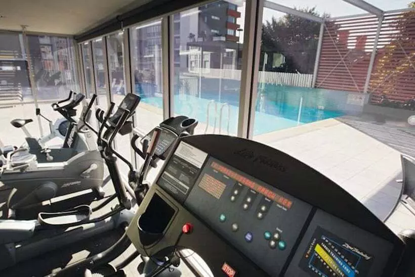 Fotos del hotel Honeysuckle Executive Apartments:  7