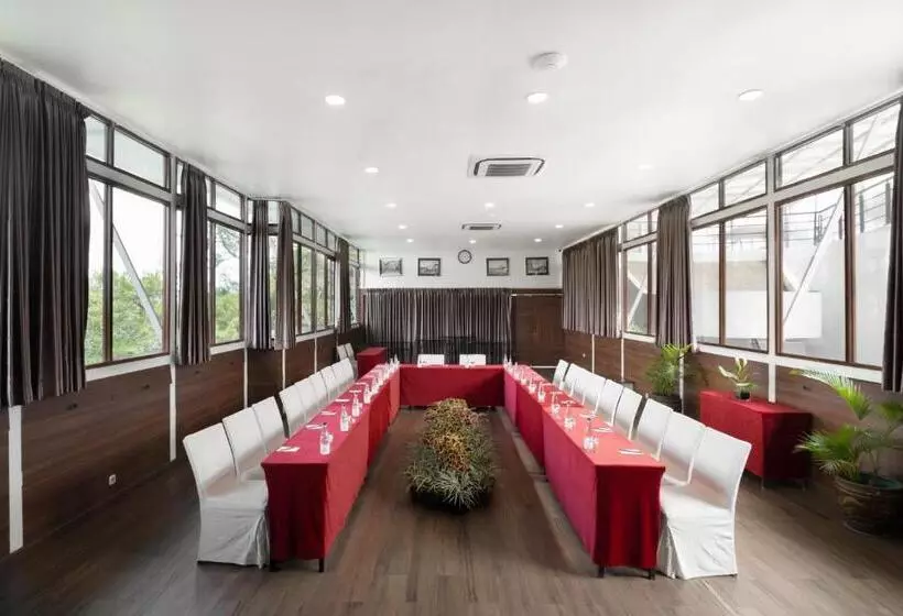 Fotos del hotel House Sangkuriang:  22