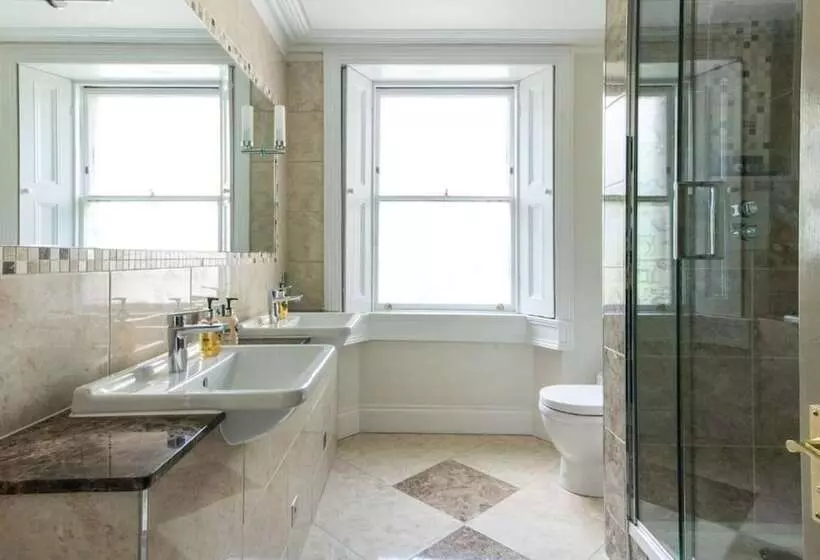 Fotos del hotel The Ayrlington:  21