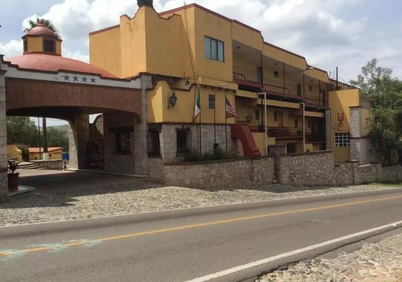 Fotos del hotel Villa De La Plata:  2