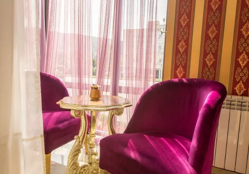 Fotos del hotel Cron Palace Tbilisi:  7