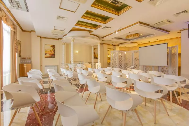 Fotos del hotel Cron Palace Tbilisi:  25