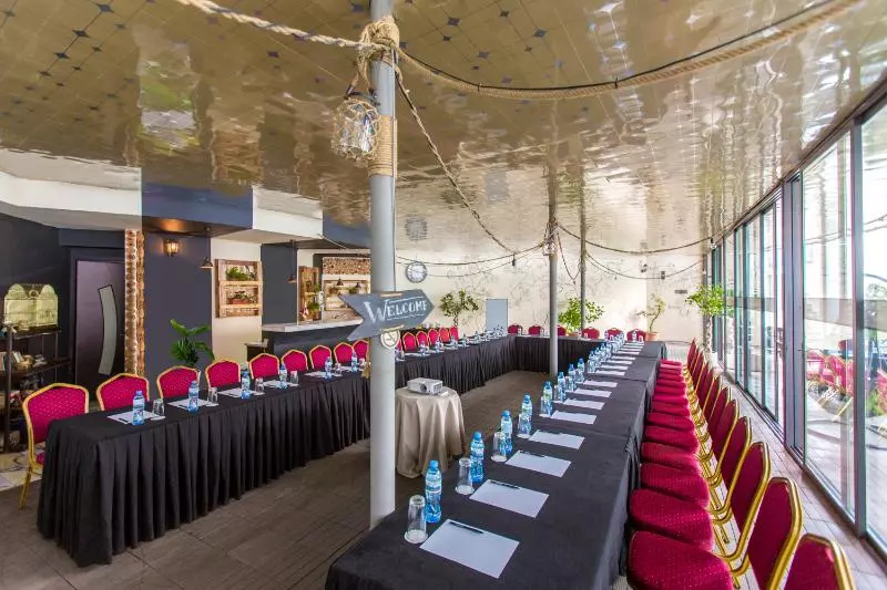 Fotos del hotel Cron Palace Tbilisi:  23