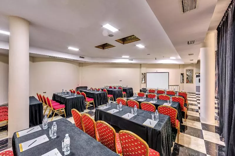 Fotos del hotel Cron Palace Tbilisi:  20