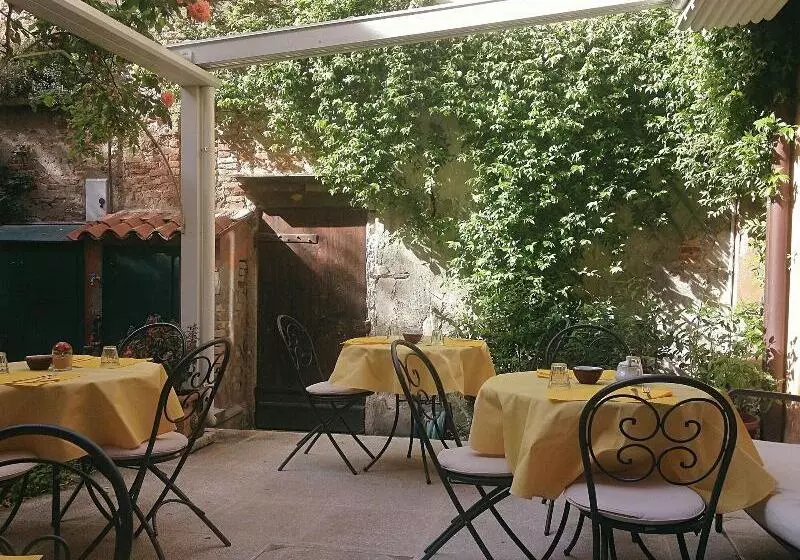 Fotos del hotel 3749 Pontechiodo:  2