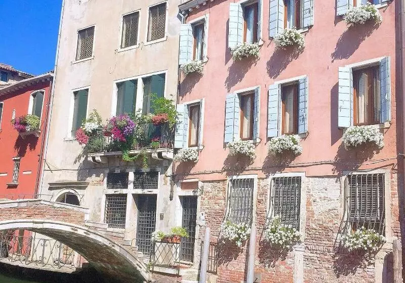 Fotos del hotel 3749 Pontechiodo:  15