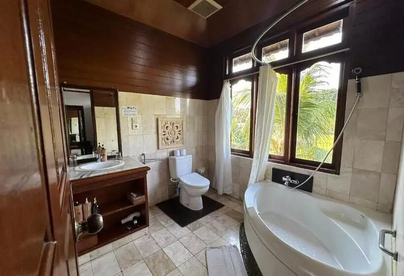 Fotos del hotel Saren Indah:  24