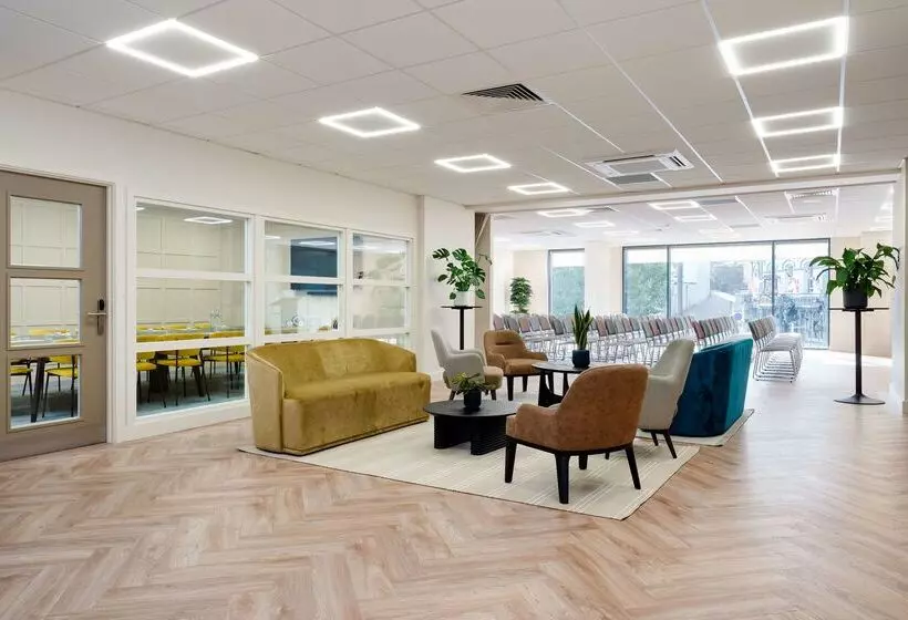 Fotos del hotel Hampton By Hilton Bournemouth:  10