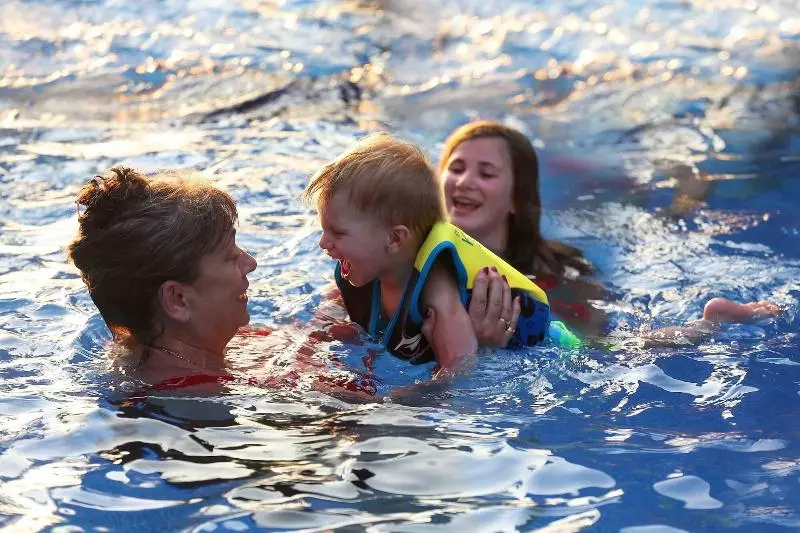 Fotos del hotel Uday Suites  The Airport:  20