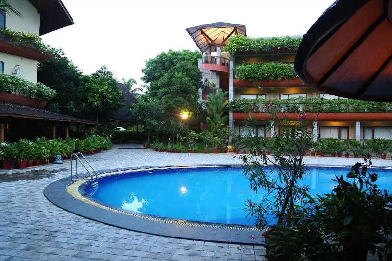 Fotos del hotel Uday Suites  The Airport:  2