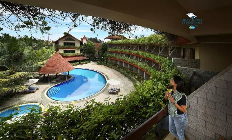 Fotos del hotel Uday Suites  The Airport:  18