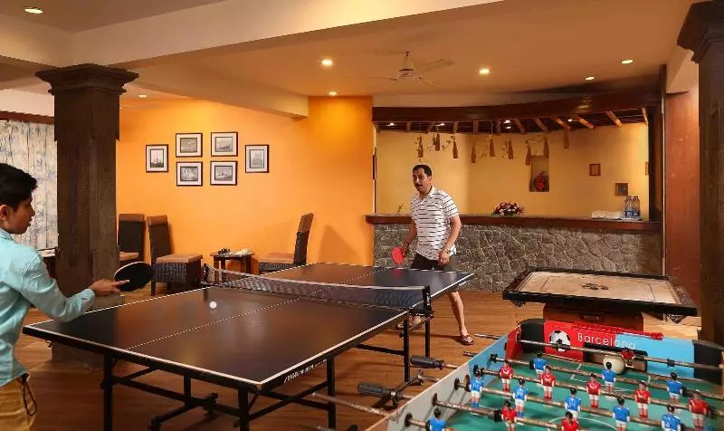 Fotos del hotel Uday Suites  The Airport:  8