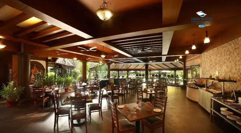 Fotos del hotel Uday Suites  The Airport:  9