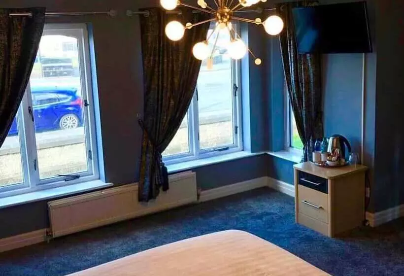 Fotos del hotel The Lilly Restaurant With Rooms:  9