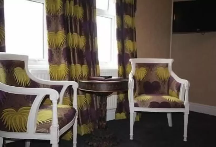 Fotos del hotel The Lilly Restaurant With Rooms:  11