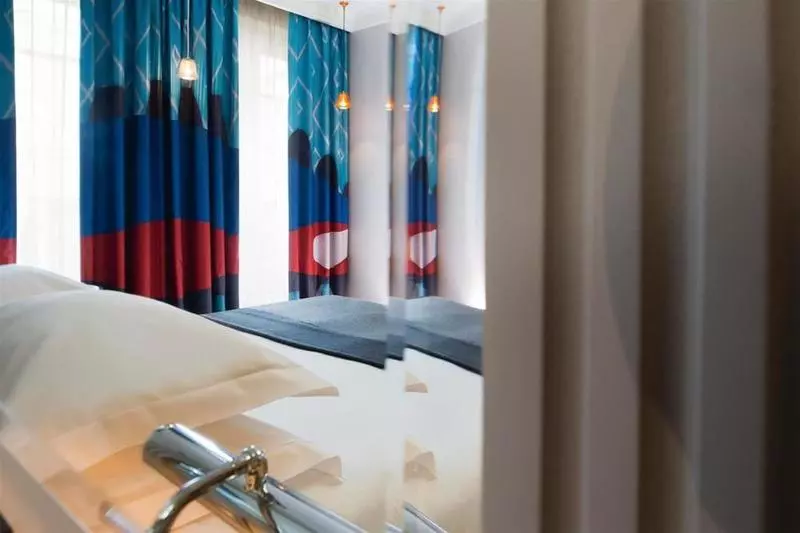 Fotos del hotel Les Matins De Paris & Spa:  5