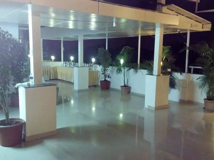 Fotos del hotel Orchard Pune:  4