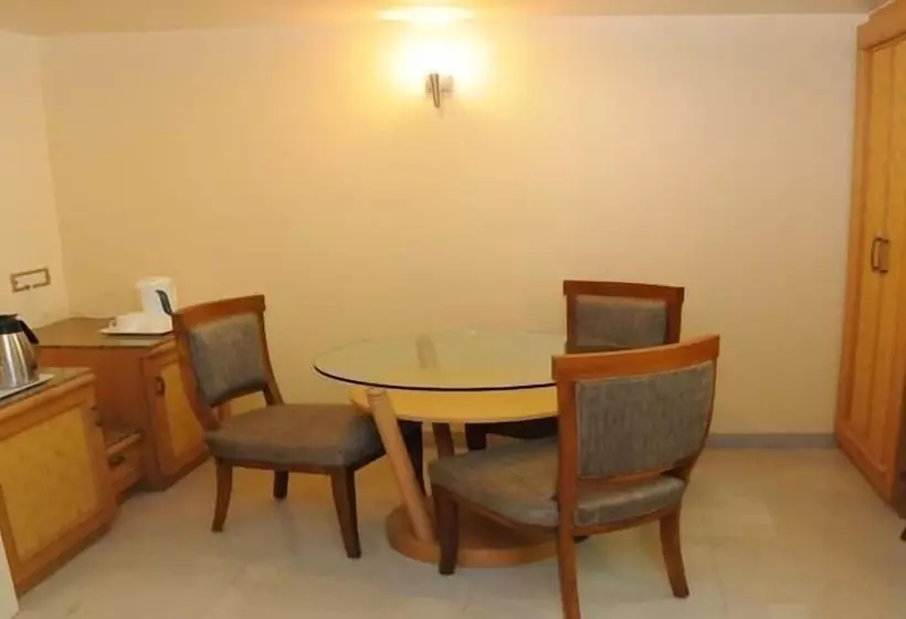 Fotos del hotel Orchard Pune:  15