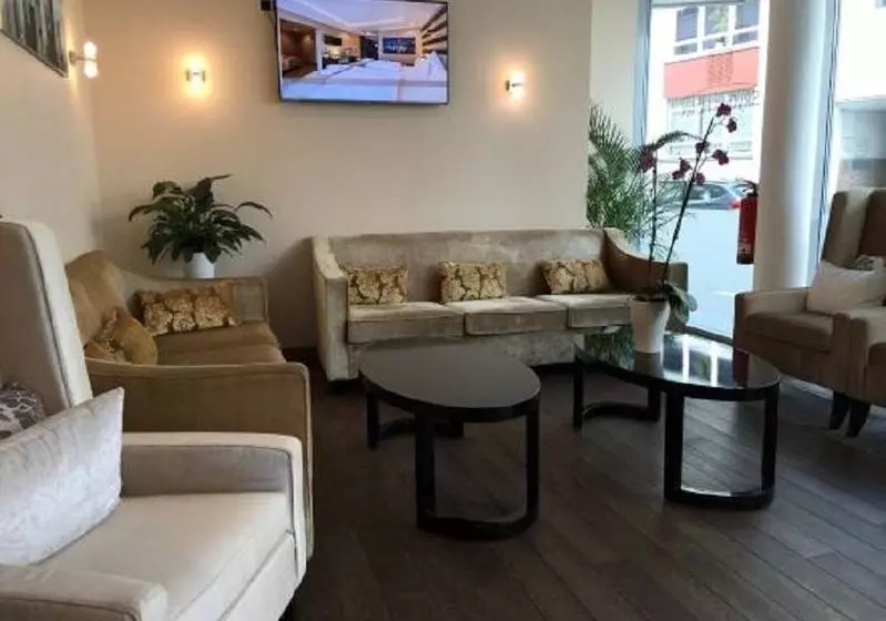 Fotos del hotel Skyline  City Frankfurt:  3