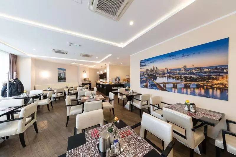 Fotos del hotel Skyline  City Frankfurt:  4