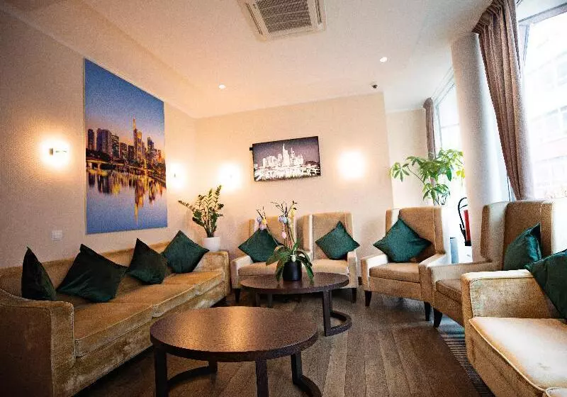 Fotos del hotel Skyline  City Frankfurt:  2
