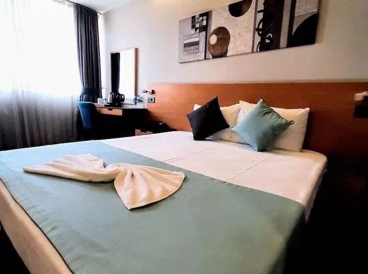 Fotos del hotel Sapko Airport:  23