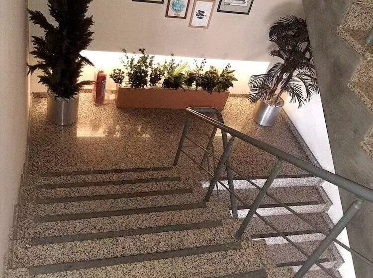 Fotos del hotel Sapko Airport:  10