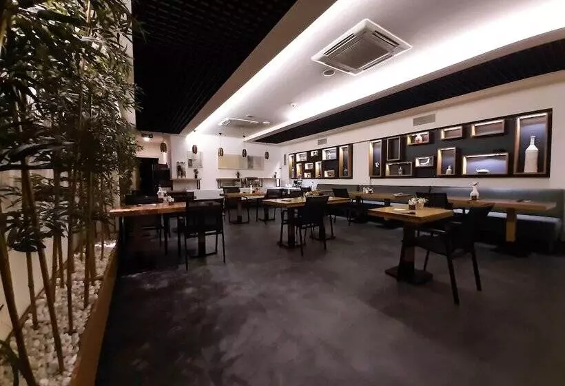 Fotos del hotel Sapko Airport:  11