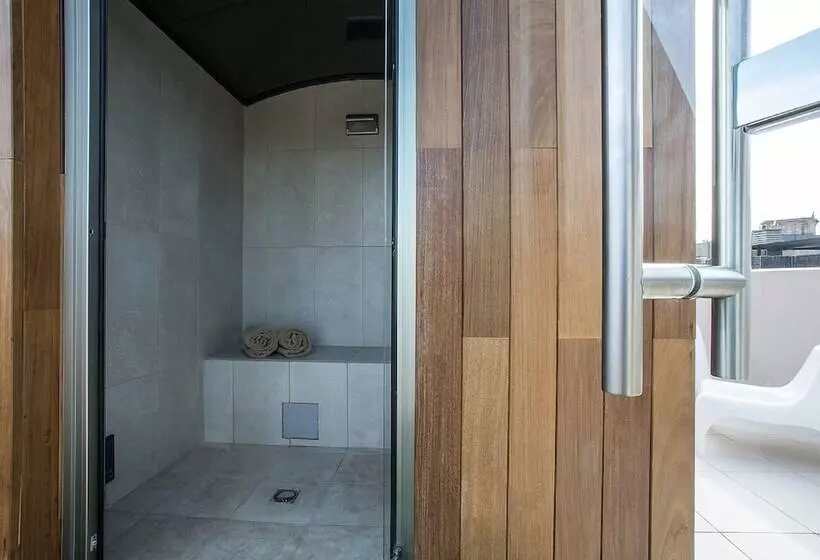 Fotos del hotel Two  Barcelona By Axel 4 Sup Adults Only:  2