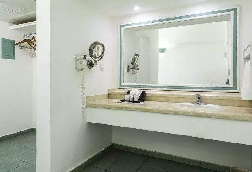 Fotos del hotel Be Live Experience Hamaca Beach:  36