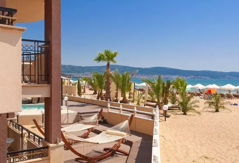 Fotos del hotel Golden Rainbow Vip Residence:  3