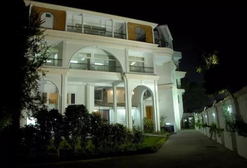 Fotos del hotel 66 Residency-boutique City Centre:  14